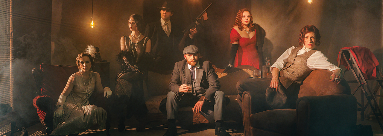 Photographie de groupe sur le thème gangster années 20 et 30, peaky blinders, scarface